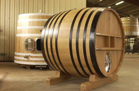 Our dedicated Foudrerie manufactures Large Format Oak vessels from 10-100 hectolitres and beyond - Brive Oak NZ